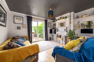 Sitting Room- click for photo gallery